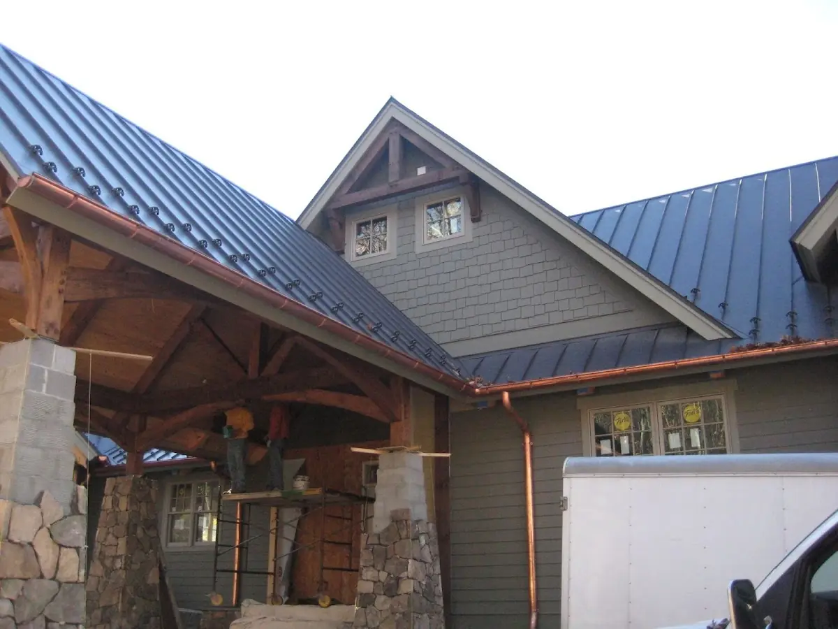 Craftsman Roofing team delivering quality roofing work in North San Antonio Hills